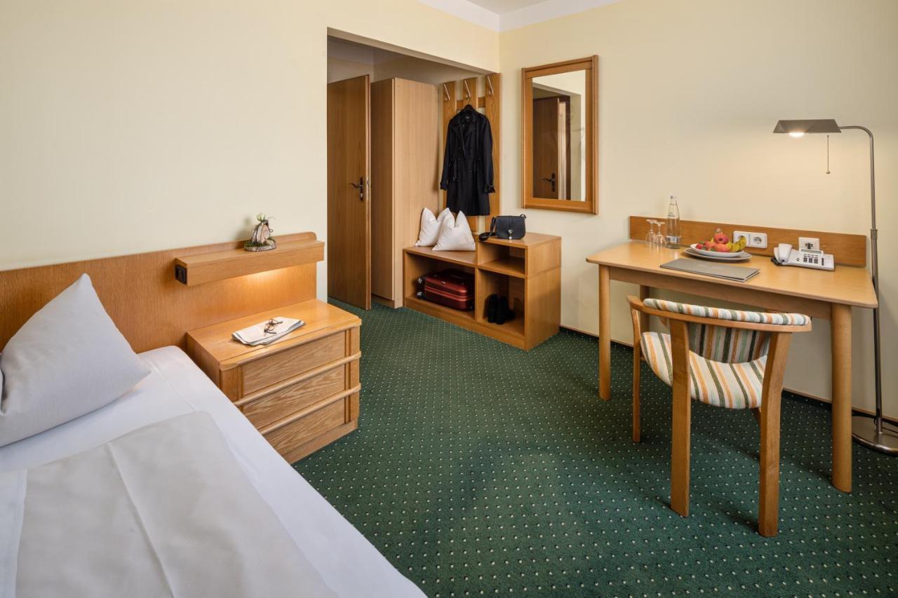 Hotel Zur Post Bad Abbach Szoba fotó