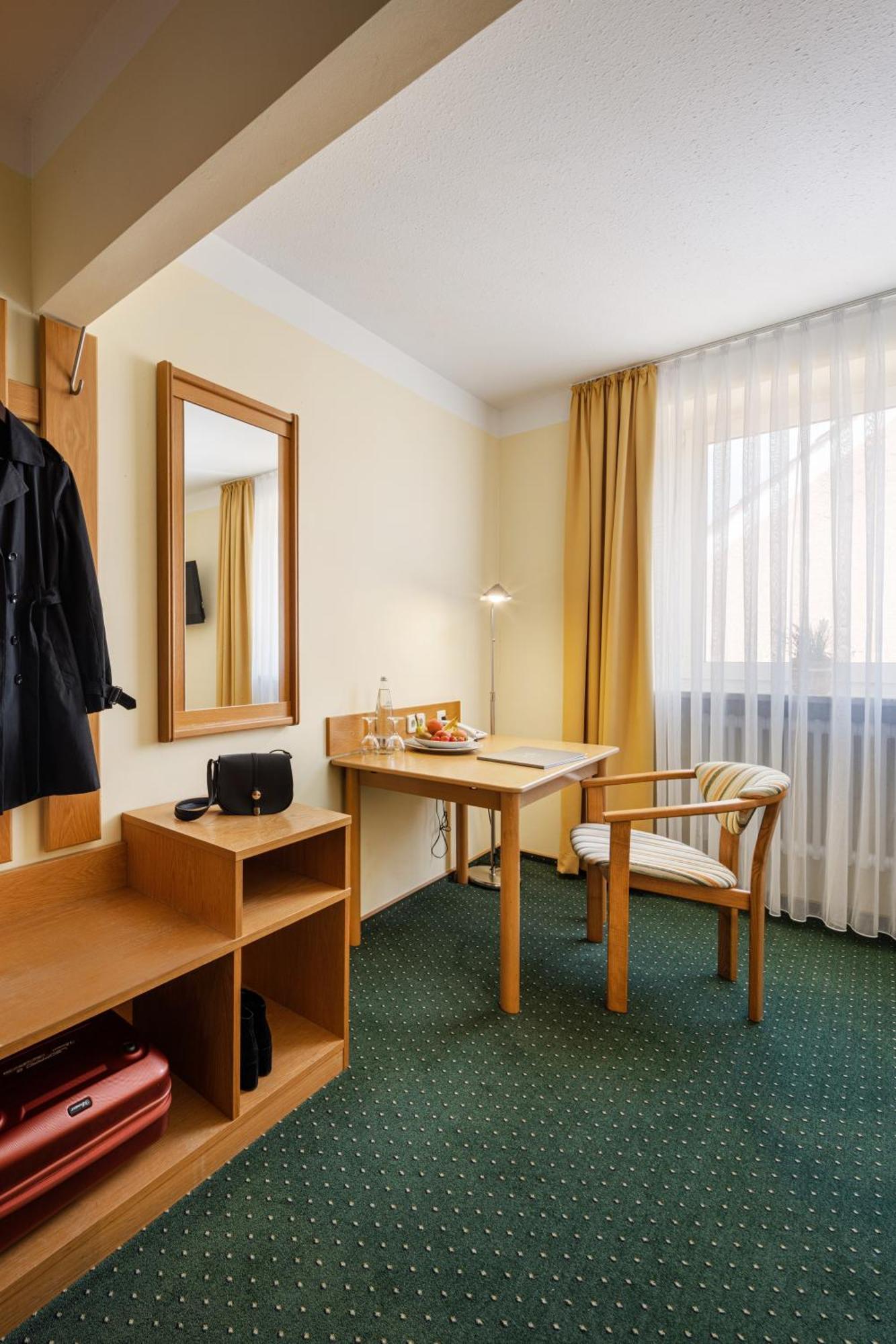 Hotel Zur Post Bad Abbach Szoba fotó